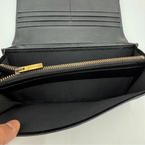 Burberry Black Quilted Patent Leather Long Wallet w/Gold Tone Logo Plate - Picture 12 of 12